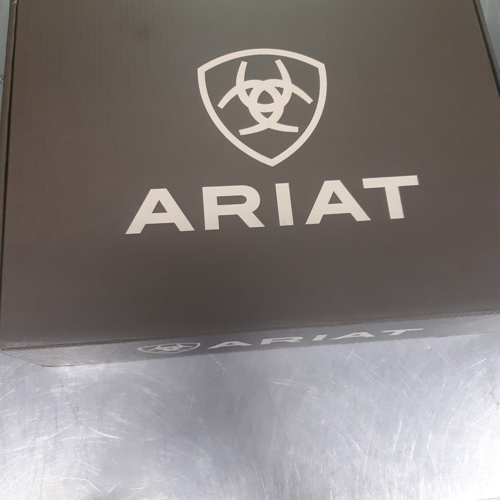 Ariat Western Style Boots - Picture 3 of 4
